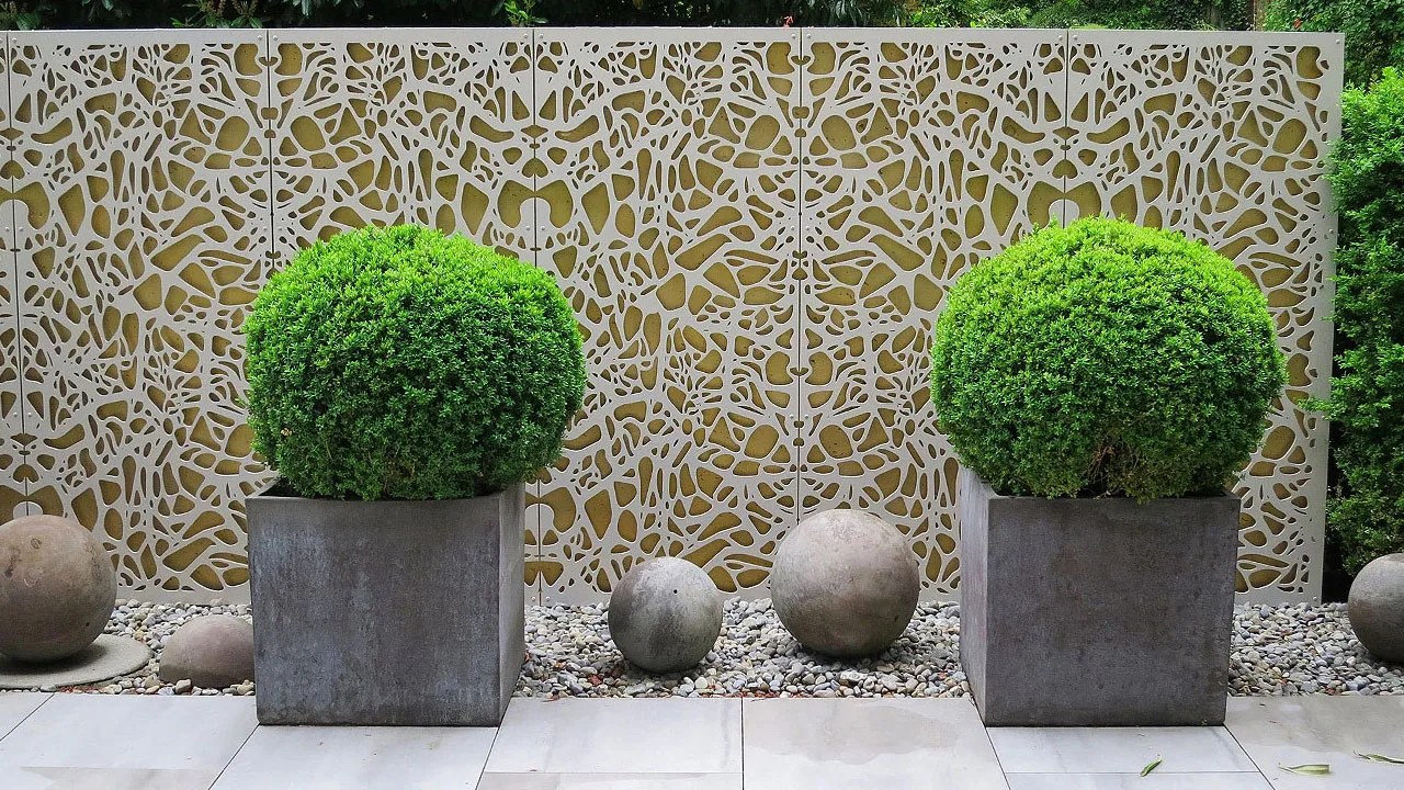 Descoperă frumusețea și durabilitatea: Gama de decorațiuni pentru Casă & Grădină din beton